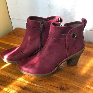 Women's Size 9 El Naturalista Burgundy Leather Ankle Boots